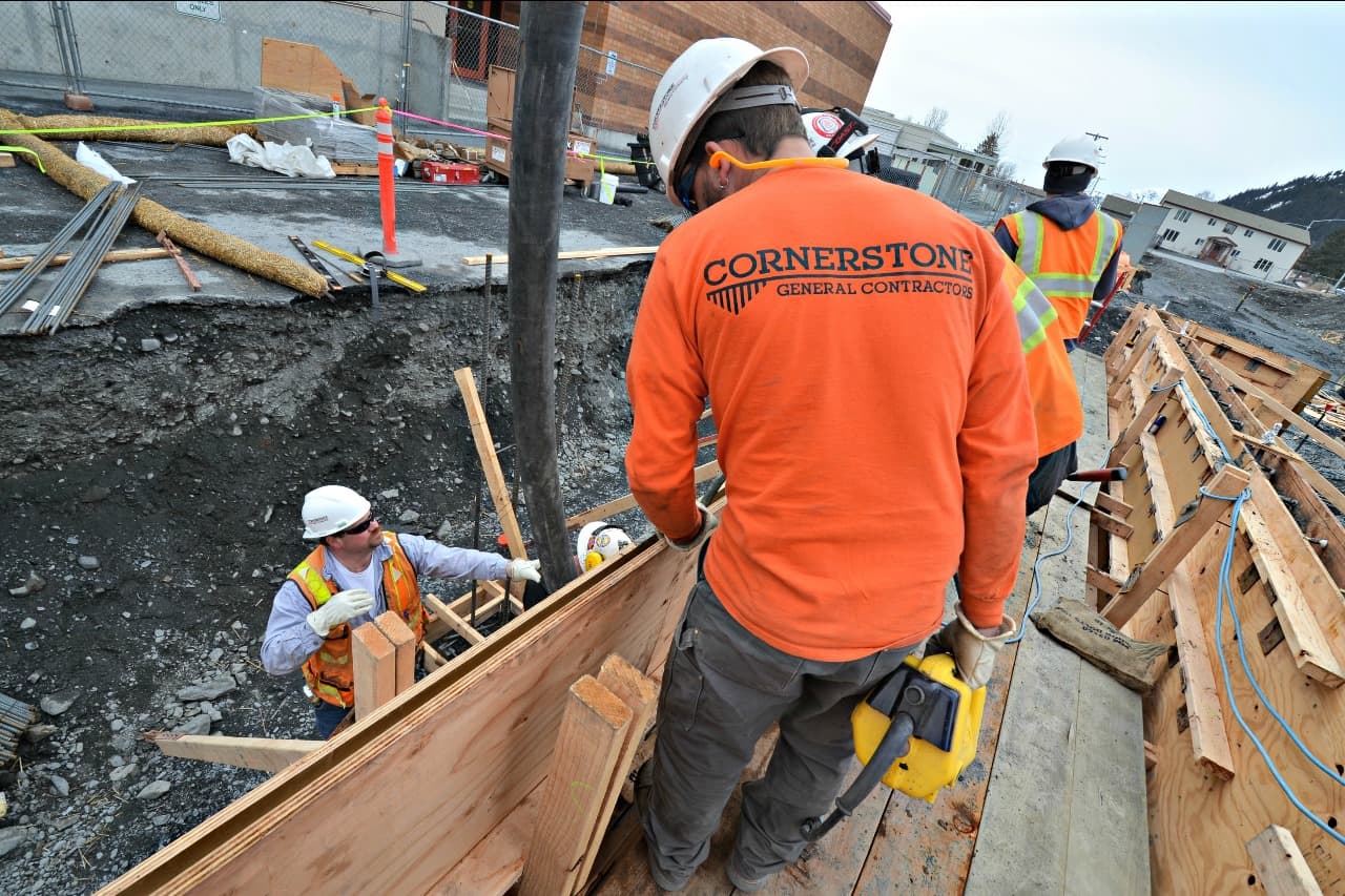 Real-Time Safety Alerts for Rapid Hazard Identification